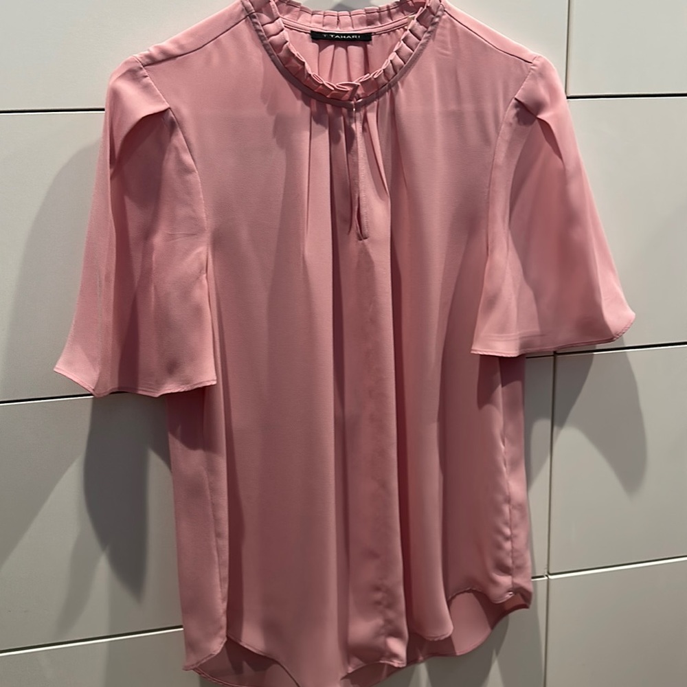 Tahari pink short sleeve top